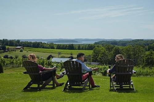 5 Hour Traverse City Wine Tour_ 5 Wineries on Old Mission Peninsula