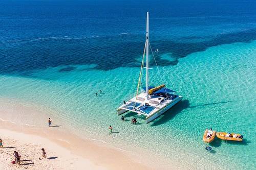 Catamaran deserted Island and Picnic Cruise from Fajardo or San Juan