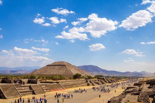 Teotihuacan Morning Tour with an Archeologist and Tequila tasting